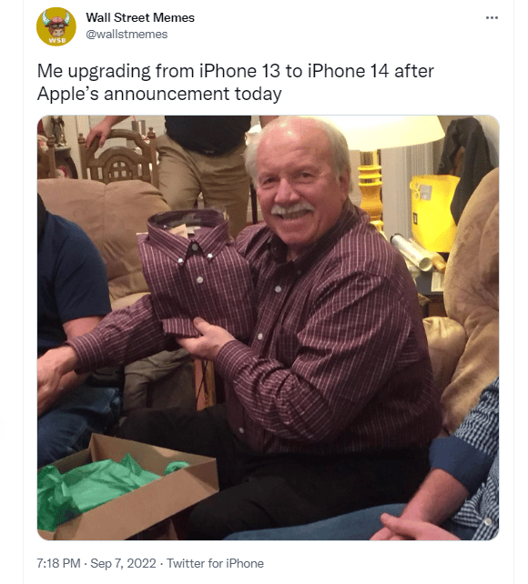 iPhone 14 meme